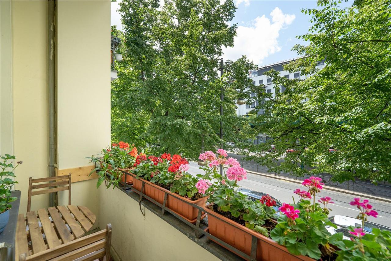 Holiday 33 Apartments Efg Schoenhauser Allee Mit Balkon برلين المظهر الخارجي الصورة